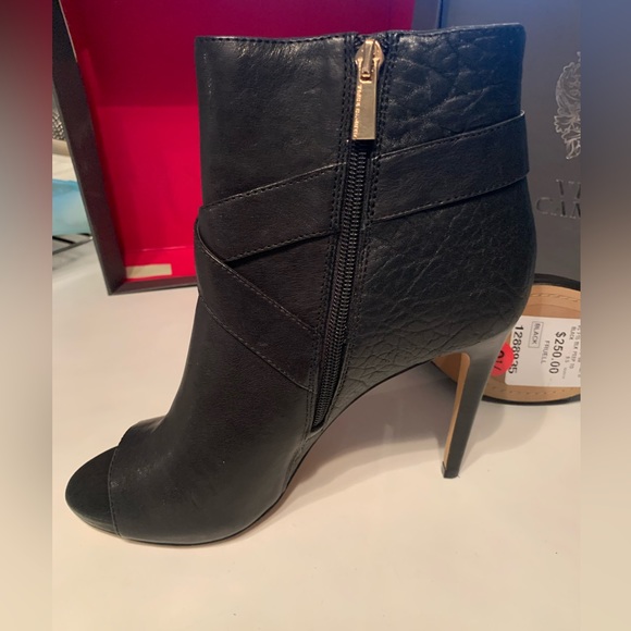 Vince Camuto black leather booty size 9.5 with side zipper, gold buckle detail - Picture 3 of 5